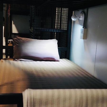 Wild Ones Hostel Bangkok Buitenkant foto
