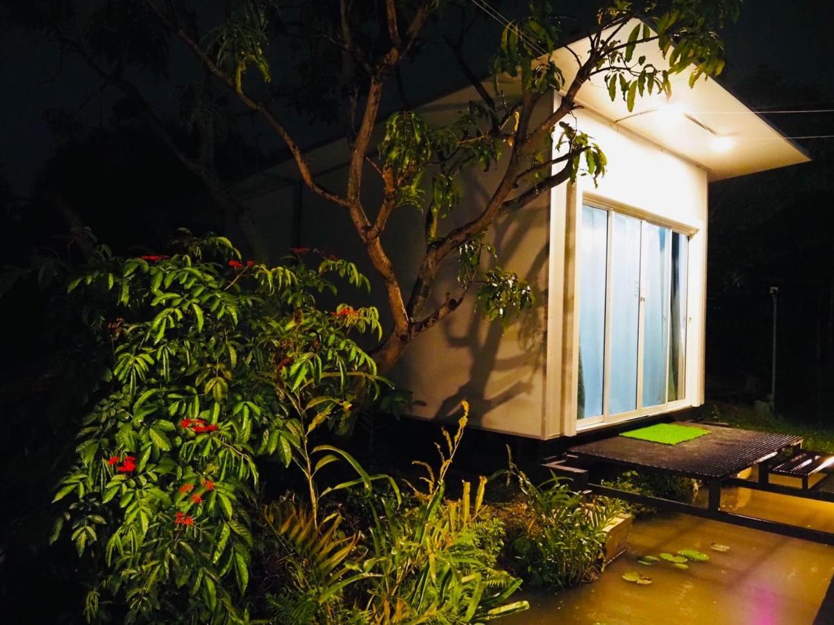 Wild Ones Hostel Bangkok Buitenkant foto