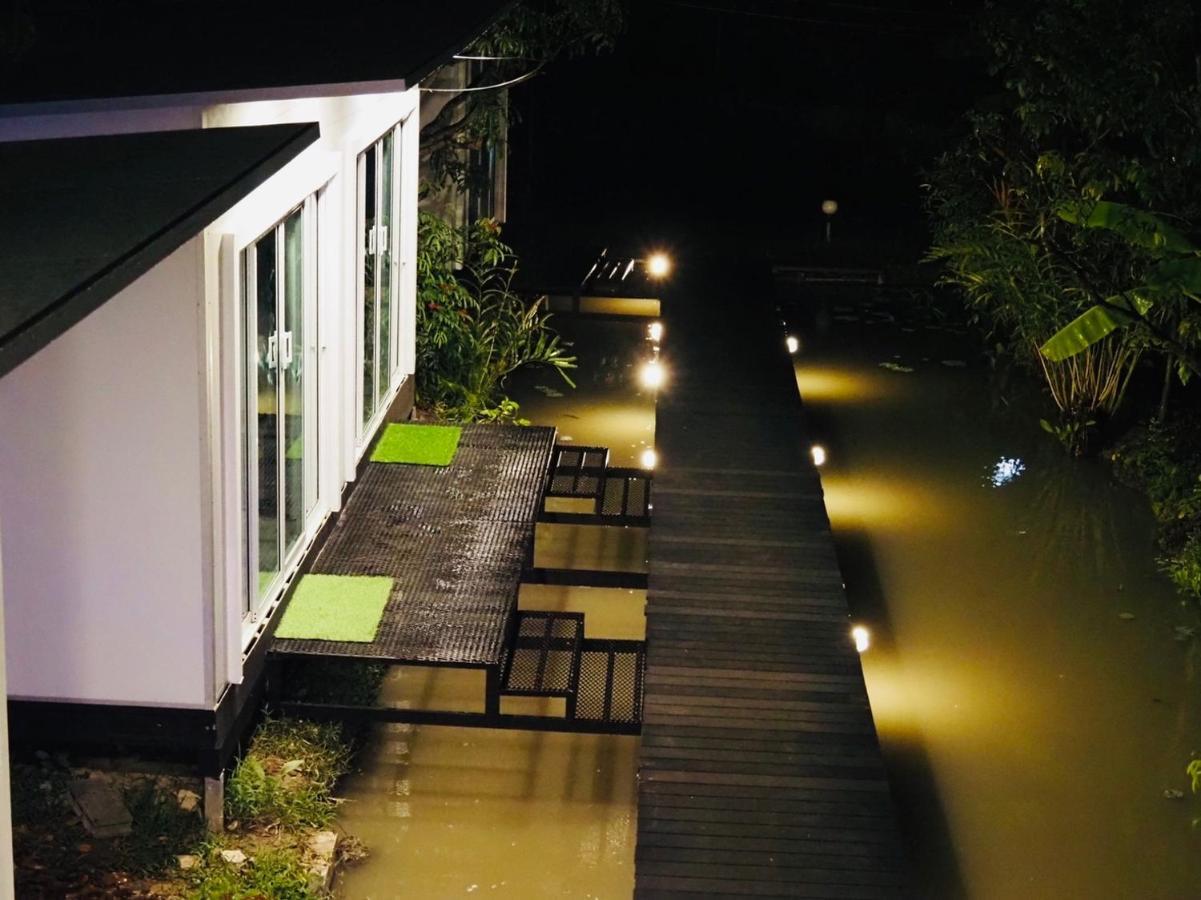 Wild Ones Hostel Bangkok Buitenkant foto
